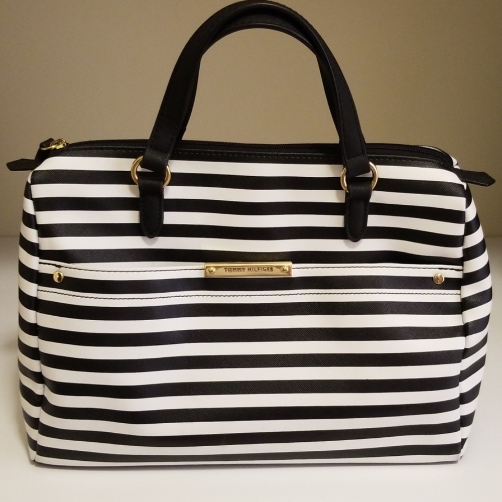 Tommy Hilfiger purse